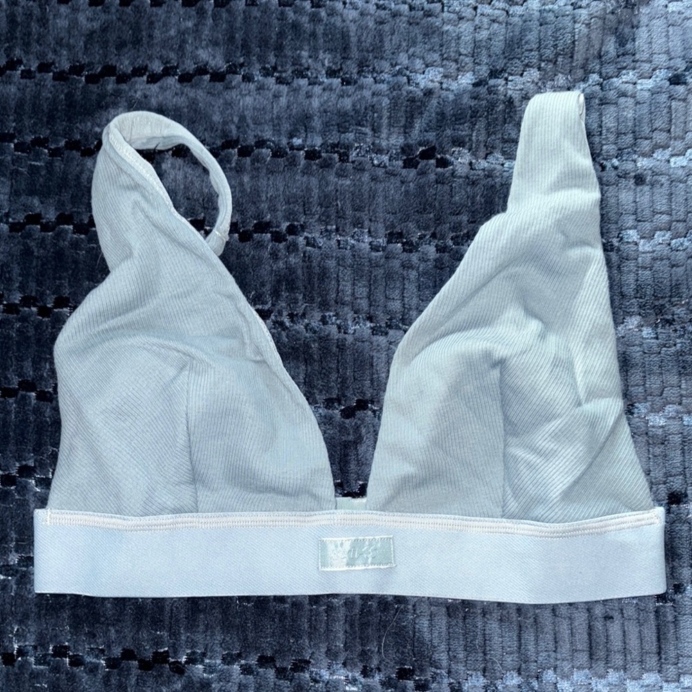 SKIMS Blue Wireless Bra with Modern Comfort